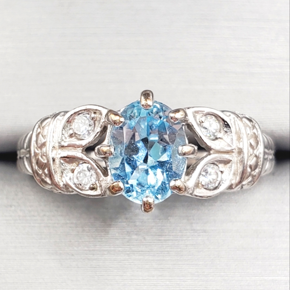 Genuine Oval Blue Topaz & Diamond Simulants 925 Sterling Silver Ring